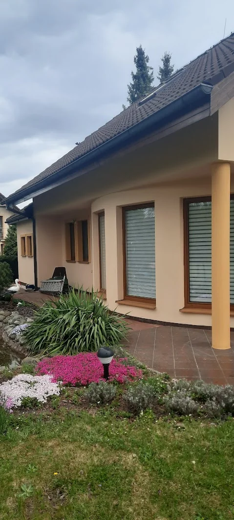 Realizácia maliarskych prác – Fasáda – Raková