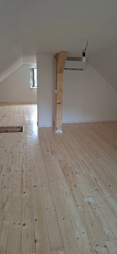 Realizácia maliarskych prác – Podkrovie – Korňa